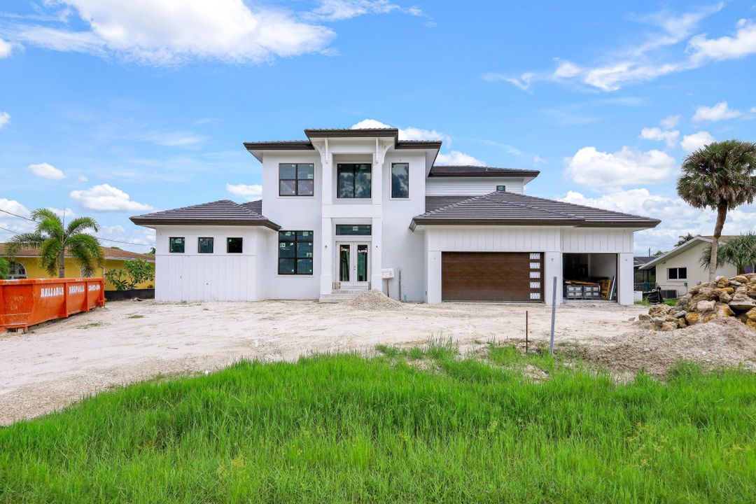 5257 Cypress Ln, Naples, FL 34113