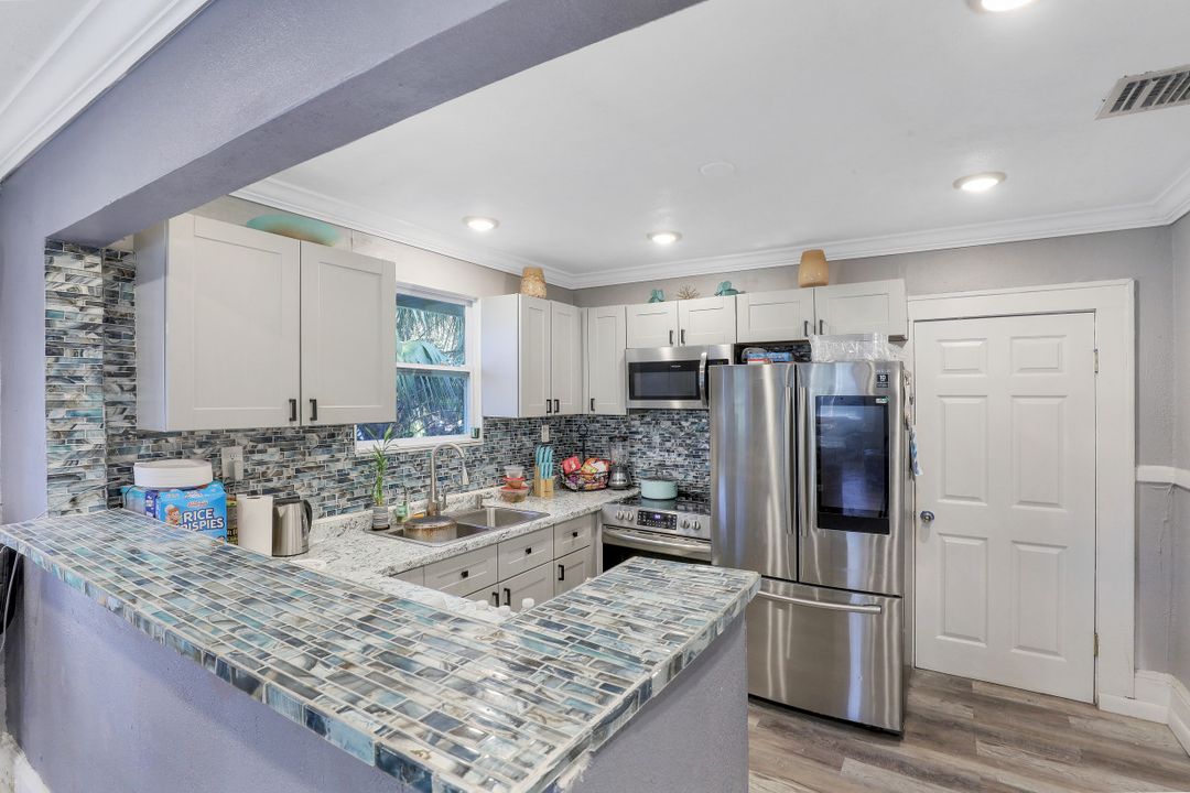 1121 Rose Ave, Fort Myers, FL 33916