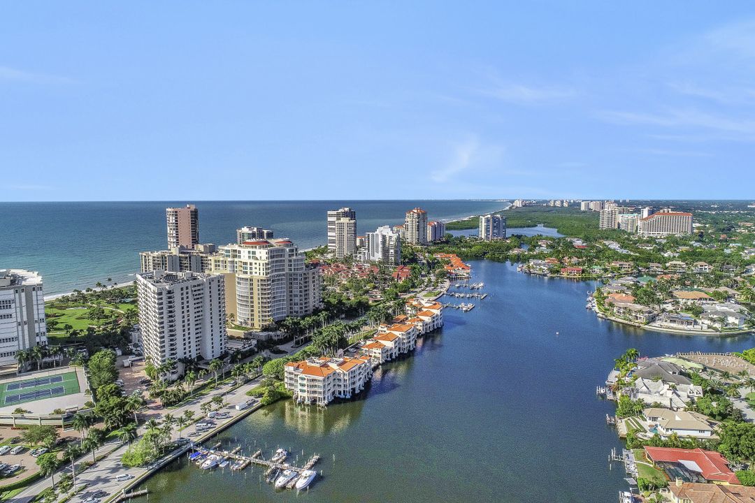 4051 Gulf Shore Blvd N #1101, Naples, FL 34103