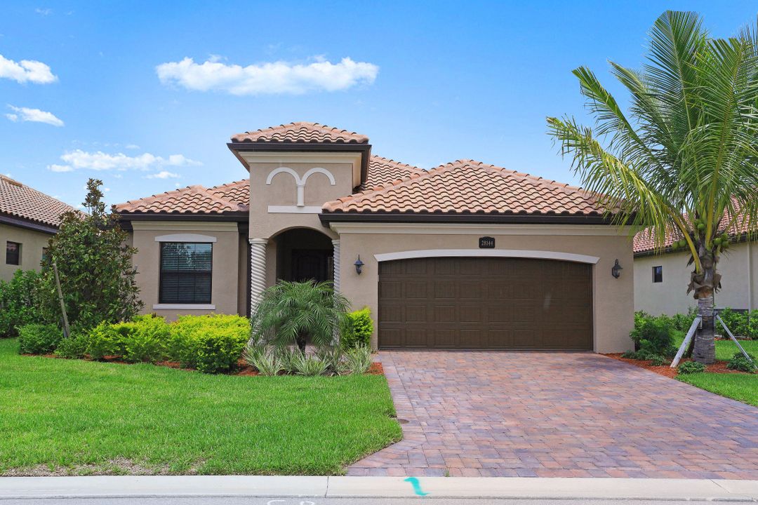 28144 Foxrock Ct, Bonita Springs, FL 34135