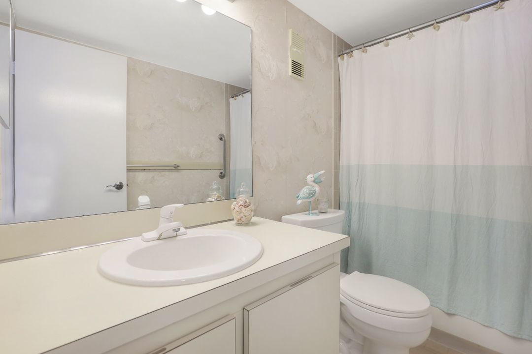 320 Seaview Ct #510, Marco Island, FL 34145