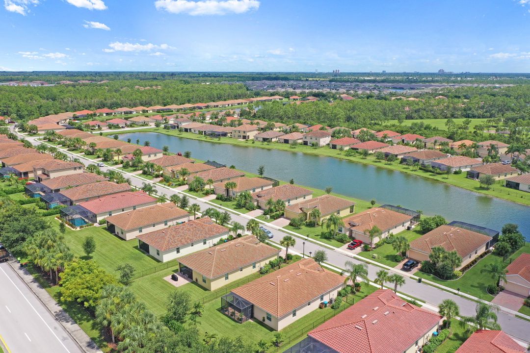 2517 Caslotti Way, Cape Coral, FL 33909