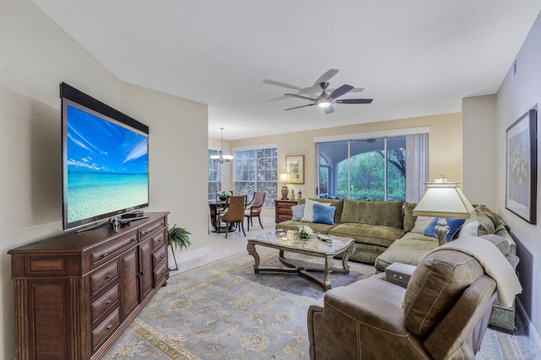 77 Silver Oaks Cir #8101, Naples, FL 34119