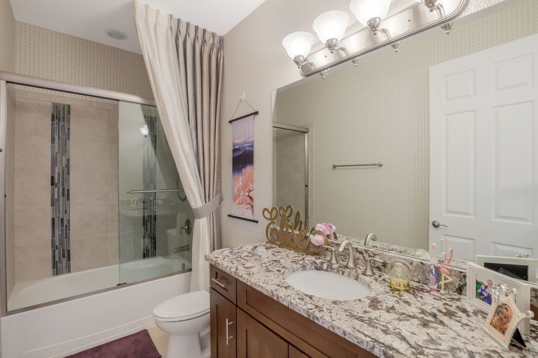 1600 Mockingbird Dr, Naples, FL 34120