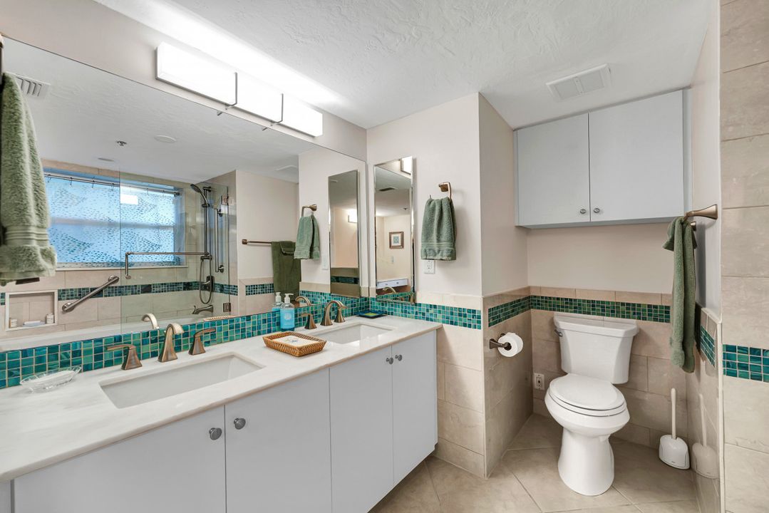 5501 Heron Point Dr #302, Naples, FL 34108