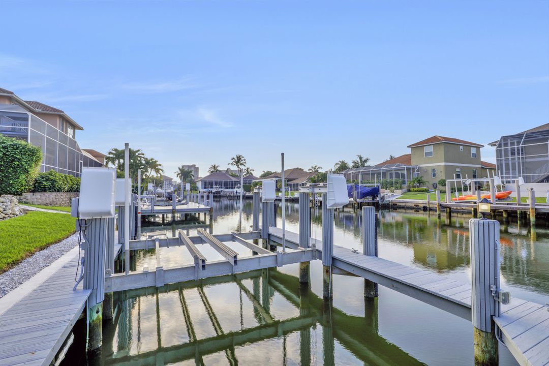 851 Banyan Ct, Marco Island, FL 34145