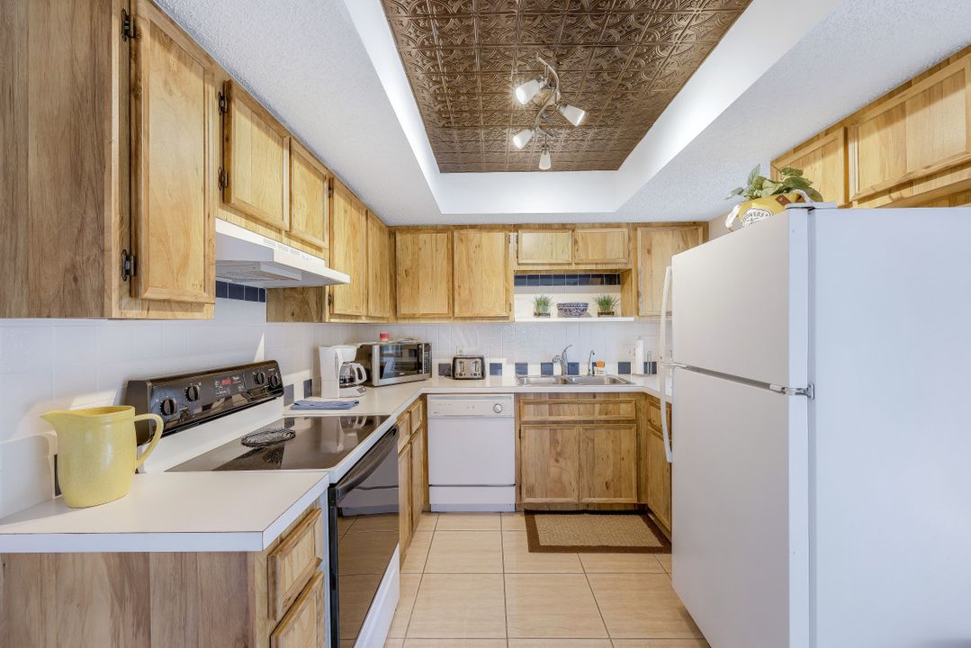 4021 SE 19th Ave #201, Cape Coral, FL 33904