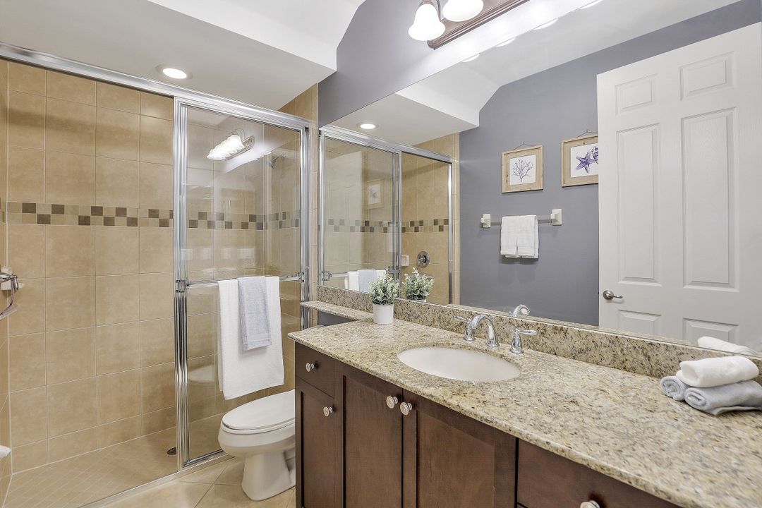 3896 Gibralter Dr, Naples, FL 34119