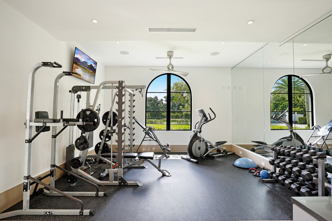 705 Myrtle Rd, Naples, FL 34108