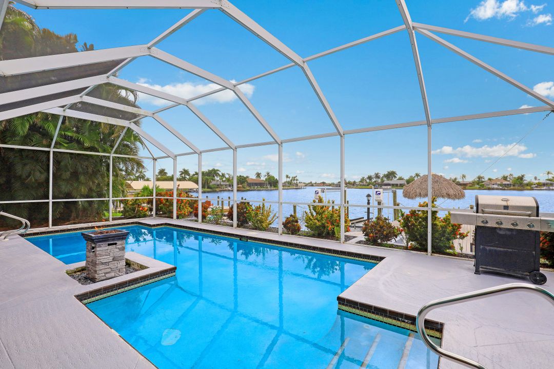 614 Cape Coral Pkwy W, Cape Coral, FL 33914