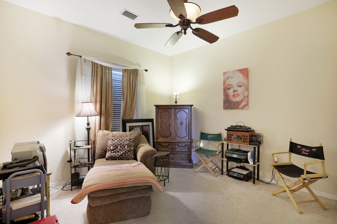 1409 SE 4th Pl, Cape Coral, FL 33990