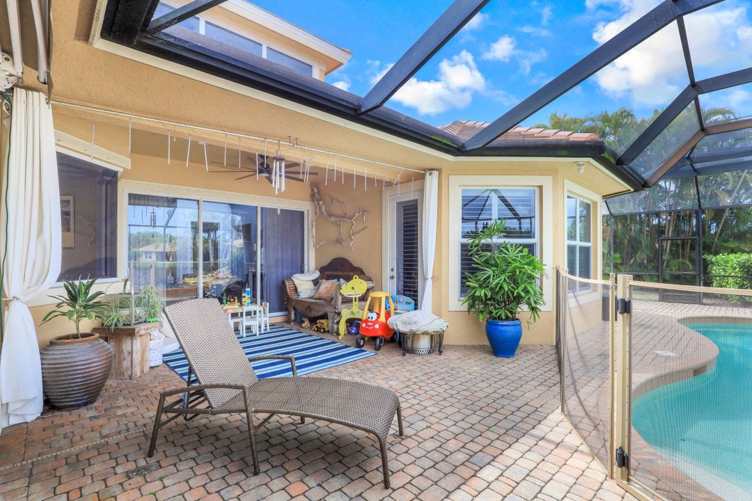 5119 Post Oak Ln, Naples, FL 34105