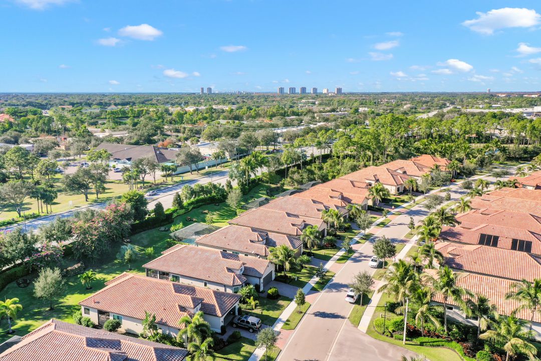 9037 Isla Bella Cir, Bonita Springs, FL 34135