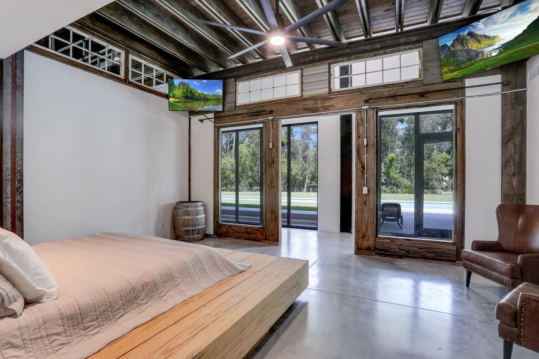 4441 5th Ave NW, Naples, FL 34119