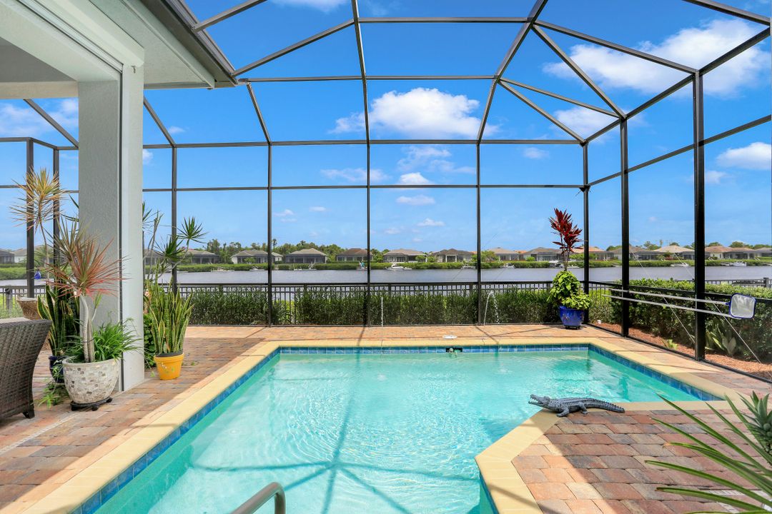 17212 Hidden Estates Cir, Fort Myers, FL 33908