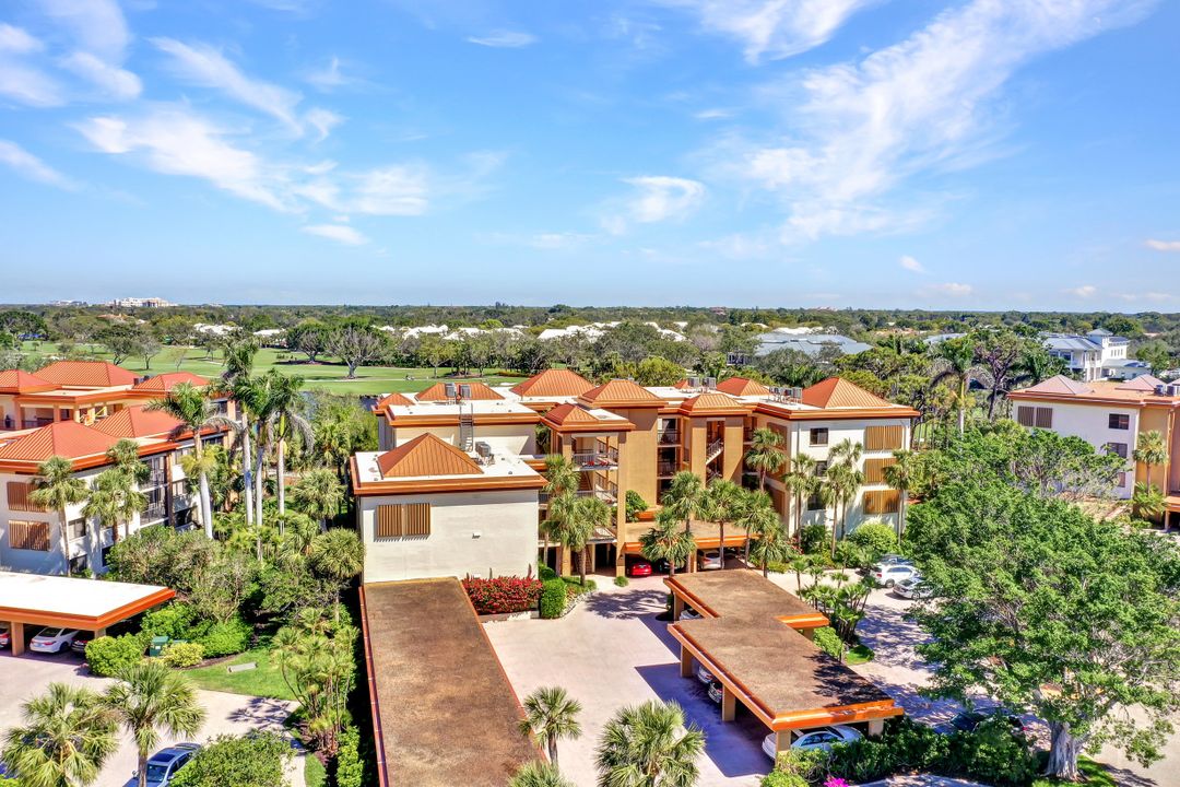 6770 Pelican Bay Blvd #235, Naples, FL 34108