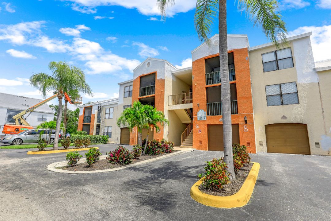 13545 Eagle Ridge Dr #826, Fort Myers, FL 33912