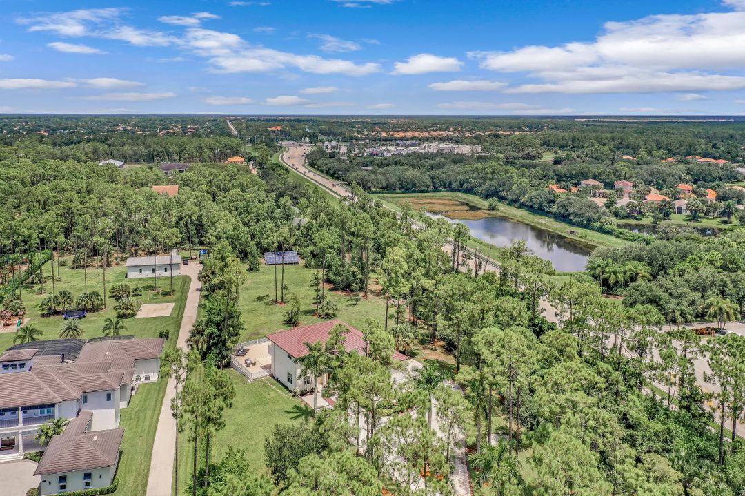 5645 Spanish Oaks Ln, Naples, FL 34119