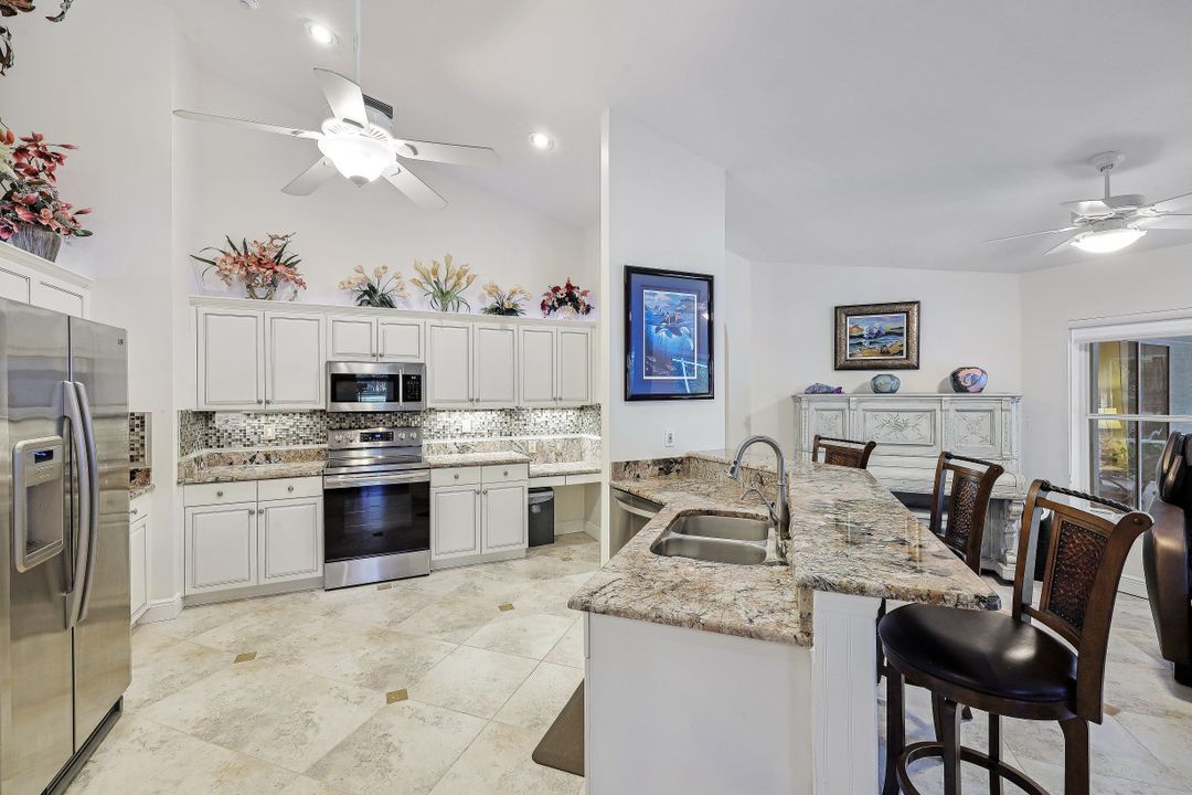 5891 Golden Oaks Ln, Naples, FL 34119