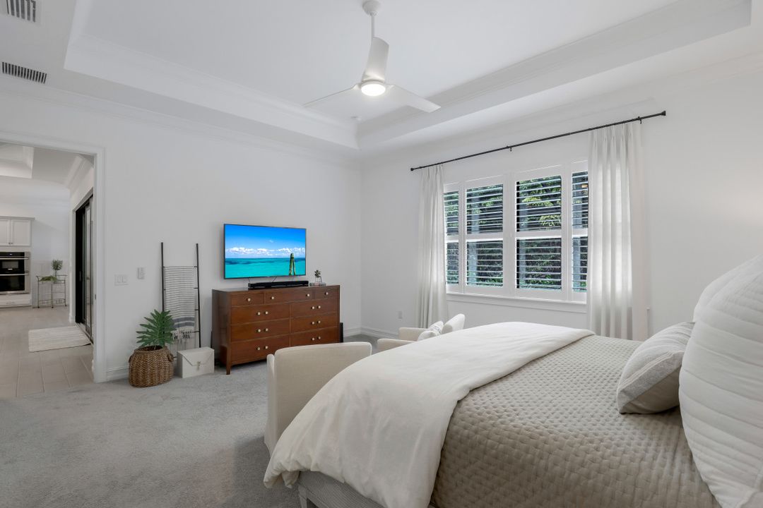 1431 Mockingbird Dr, Naples, FL 34120
