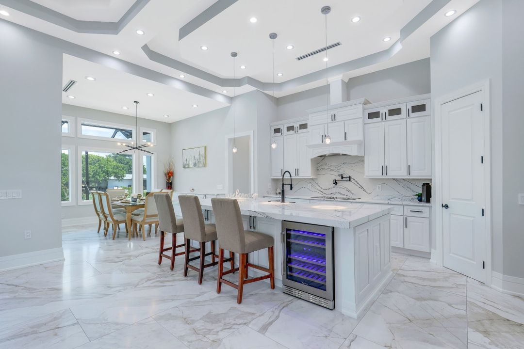 5333 Bayshore Ave, Cape Coral, FL 33904