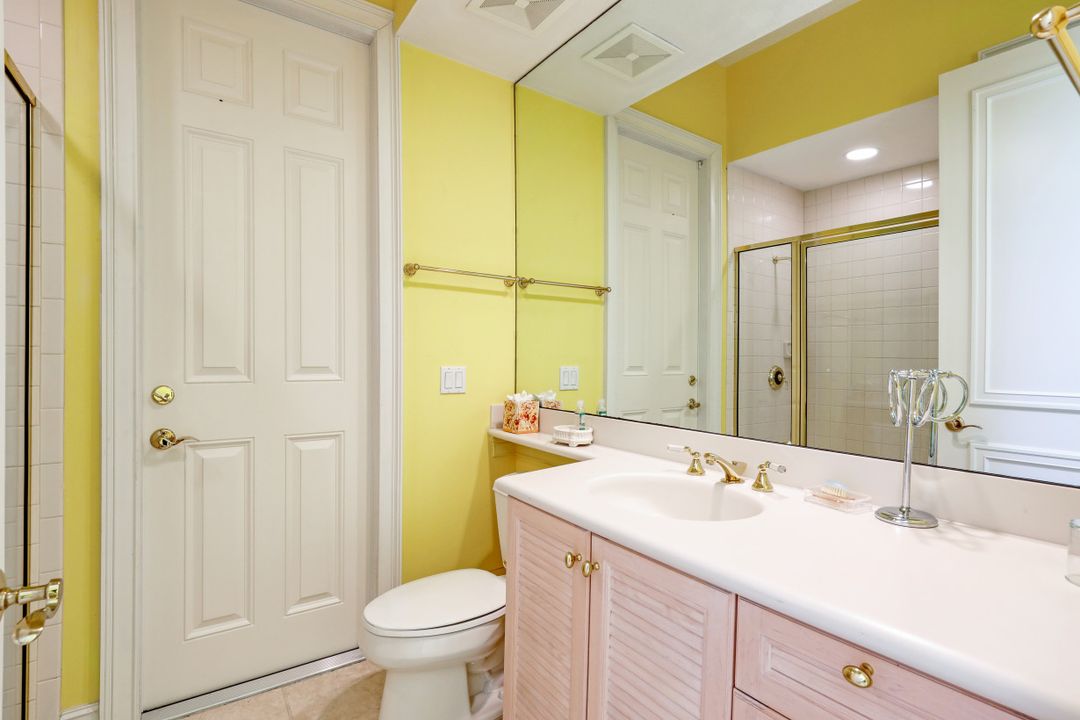 1064 Grand Isle Dr, Naples, FL 34108