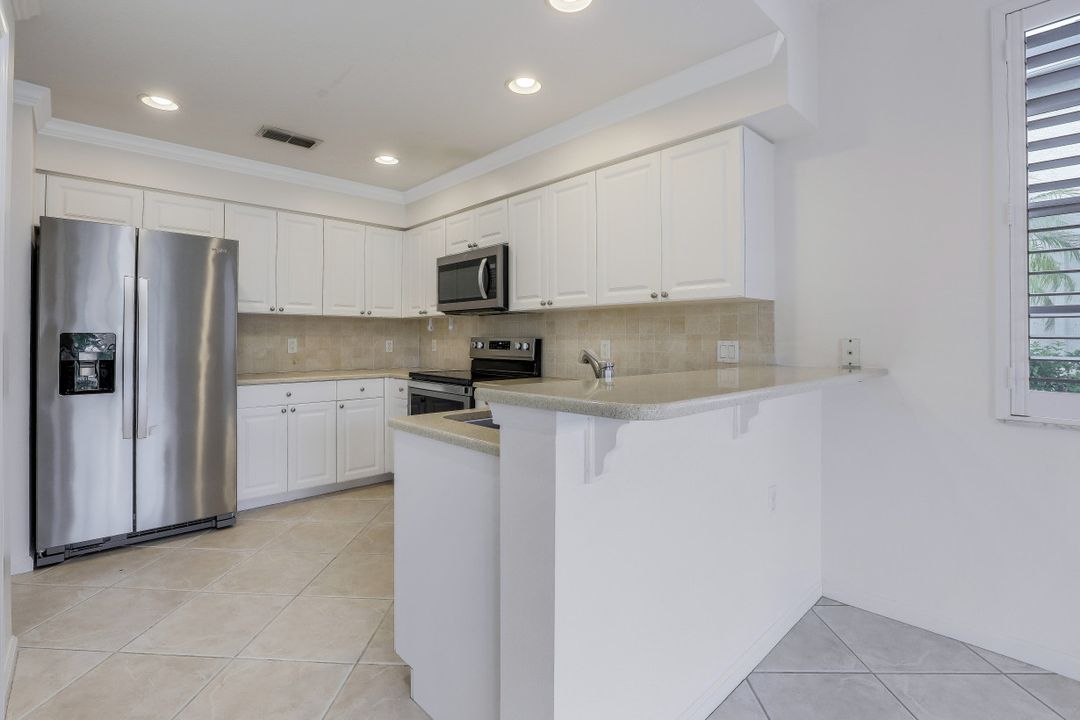 7122 Blue Juniper Ct #101, Naples, FL 34109