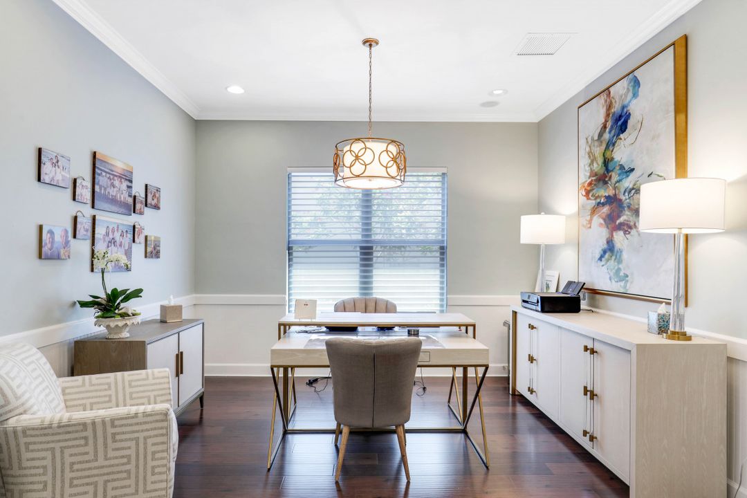 8701 Cavano St, Naples, FL 34119