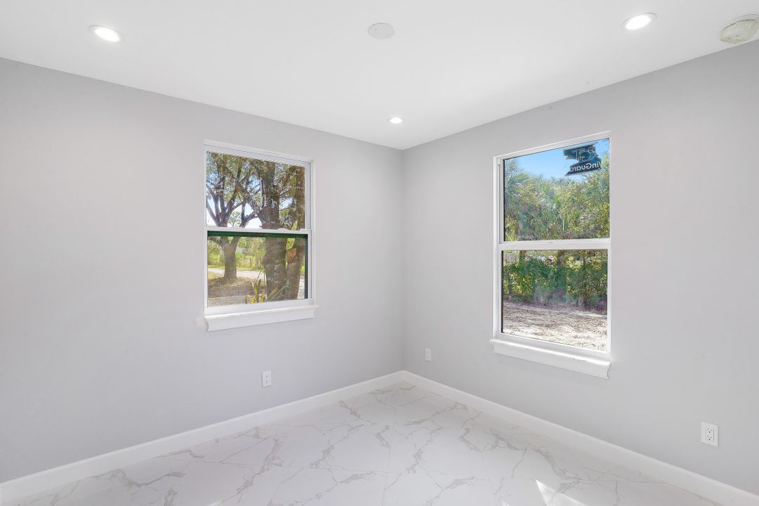 241 12th St SE, Naples, FL 34117