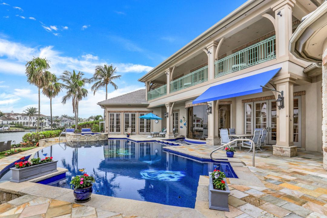 1839 Hurricane Harbor Ln, Naples, FL 34102