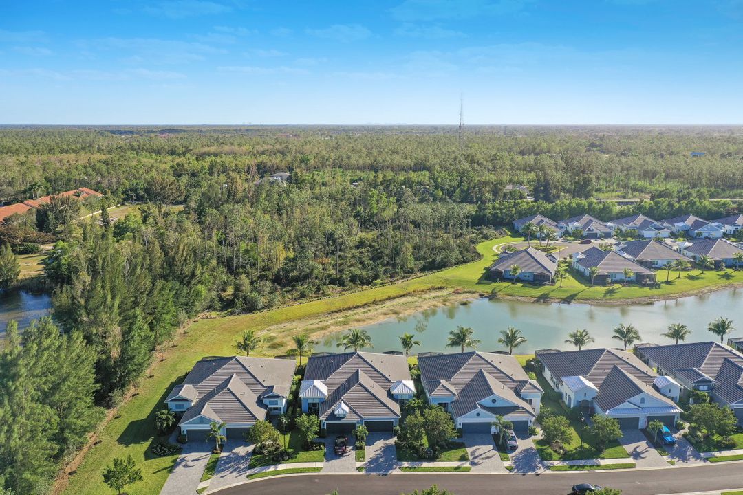 2239 Marquesa Cir, Naples, FL 34112