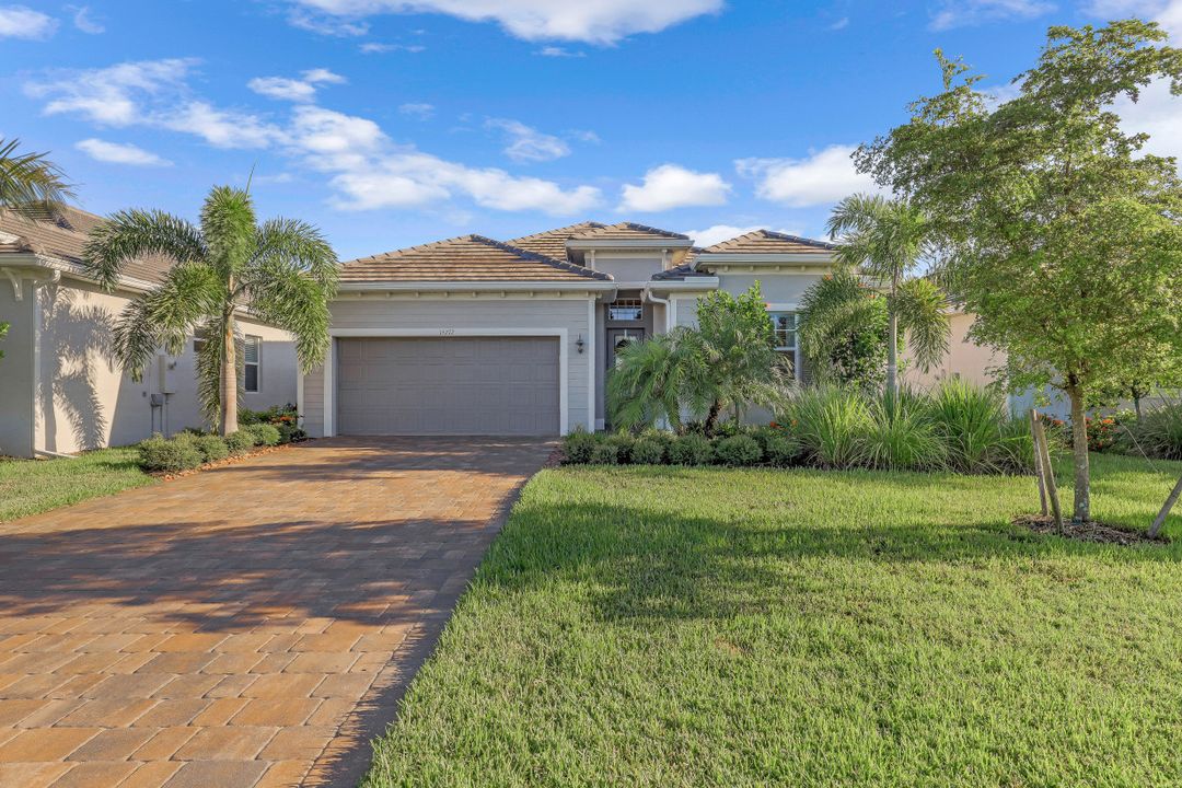 15272 Blue Bay Cir, Estero, FL 33913