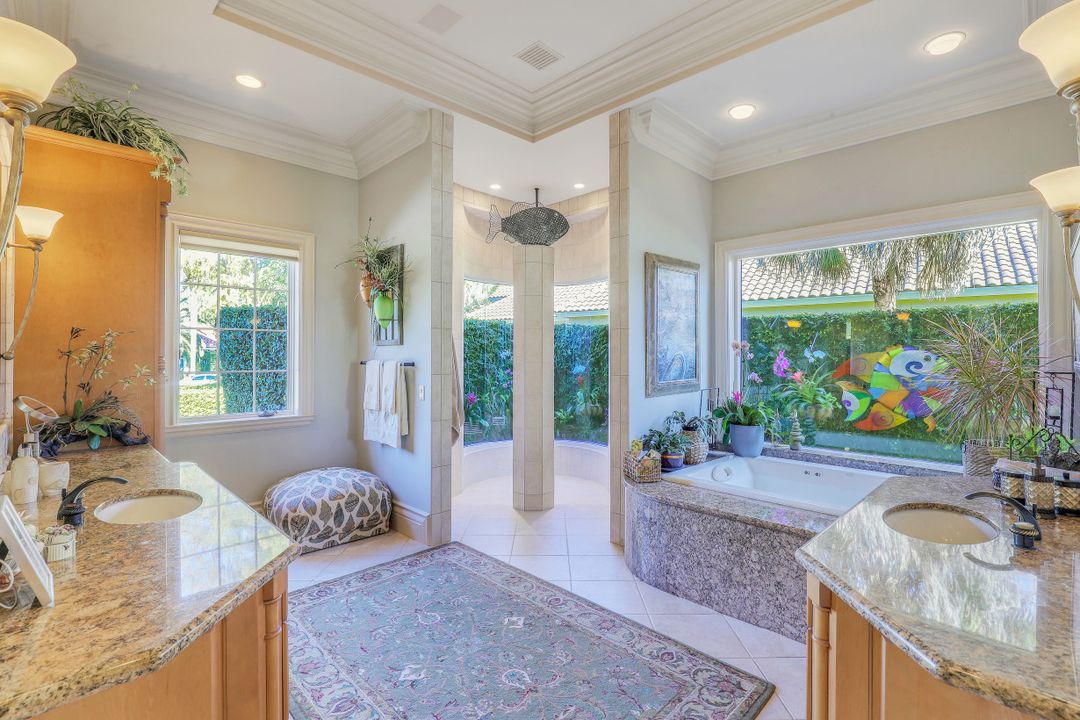 2904 Indigobush Way, Naples, FL 34105