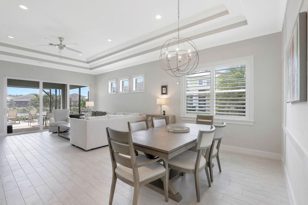 7075 Dominica Dr, Naples, FL 34113