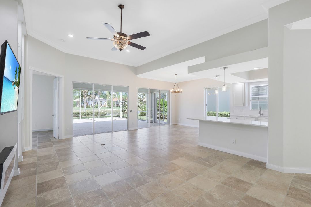 7759 Tommasi Ct, Naples, FL 34114