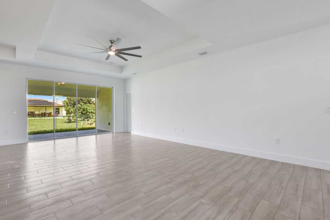 3410 34th St SW, Lehigh Acres, FL 33976