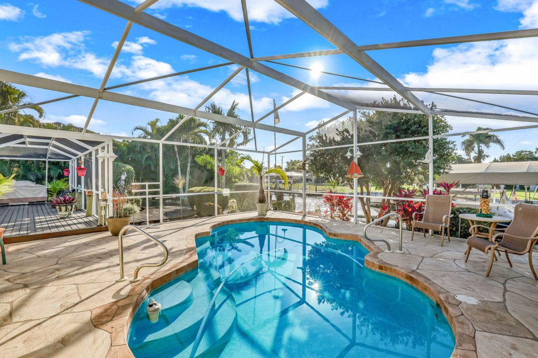 5230 Nautilus Dr, Cape Coral, FL 33904