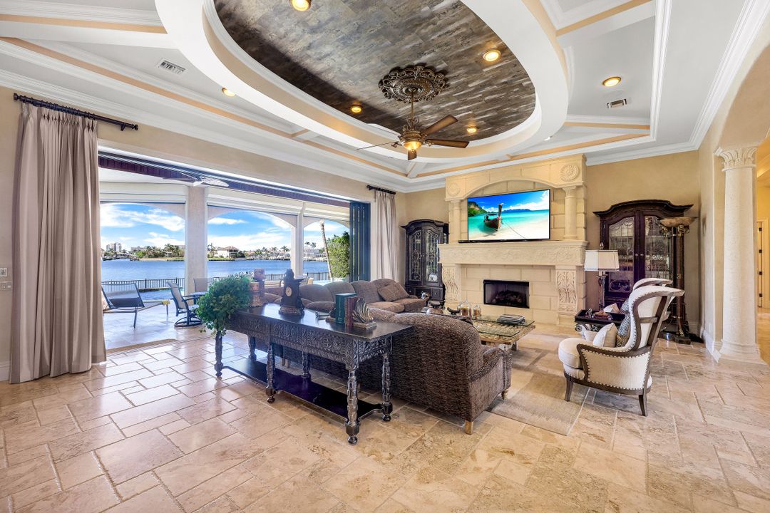 590 S Heathwood Dr, Marco Island, FL 34145