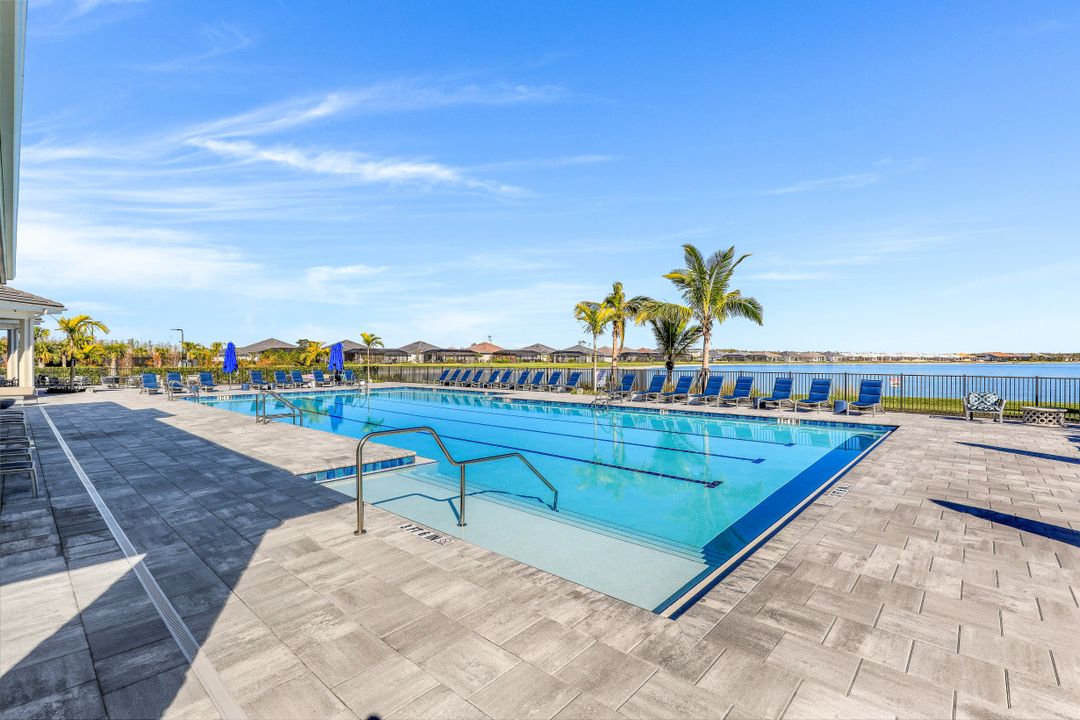 13896 Blue Bay Cir, Fort Myers, FL 33913