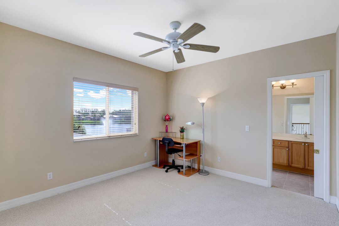 8709 Paseo De Valencia St, Fort Myers, FL 33908