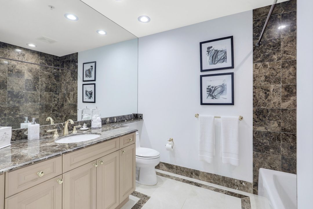 940 Cape Marco Dr #1904, Marco Island, FL 34145