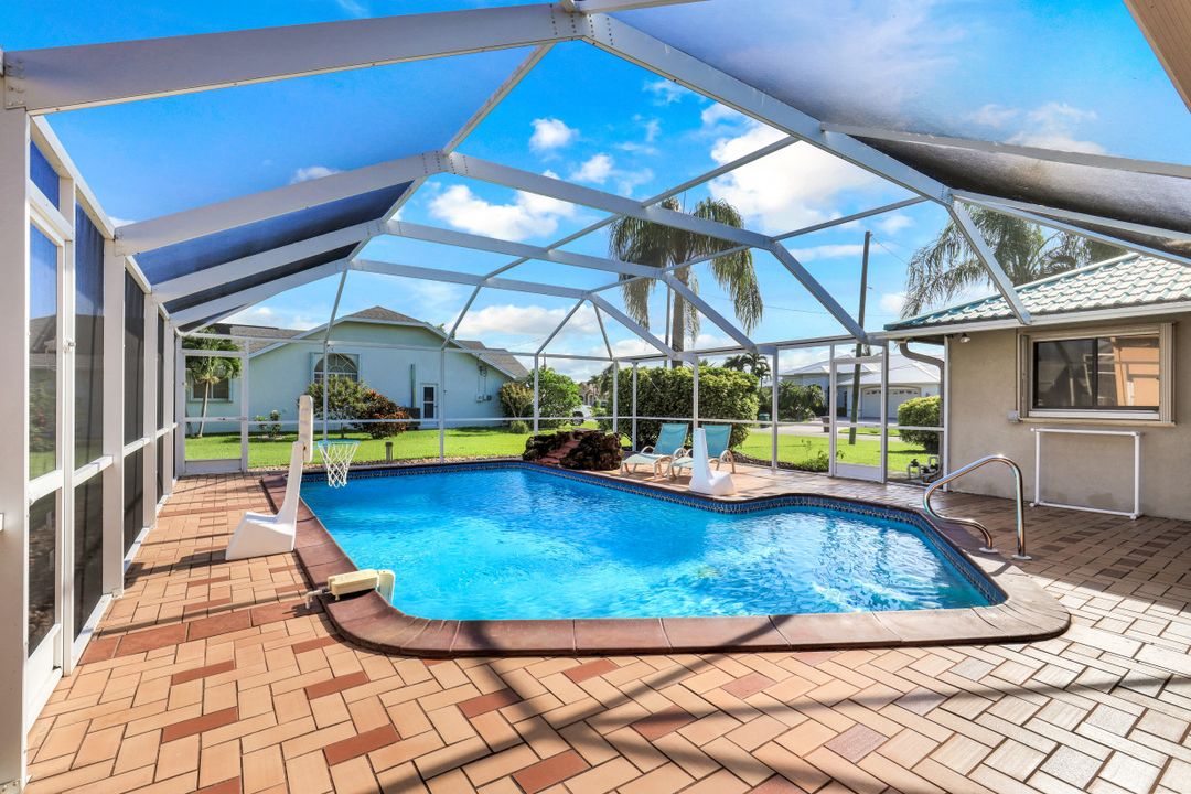 1101 SW 51st Terrace, Cape Coral, FL 33914