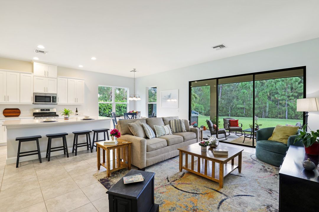 19657 Estero Pointe Ln, Fort Myers, FL 33908