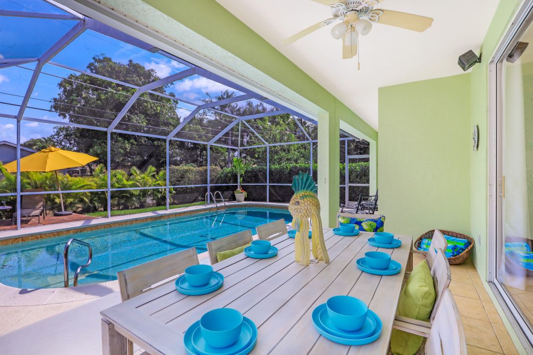557 96th Ave N, Naples, FL 34108