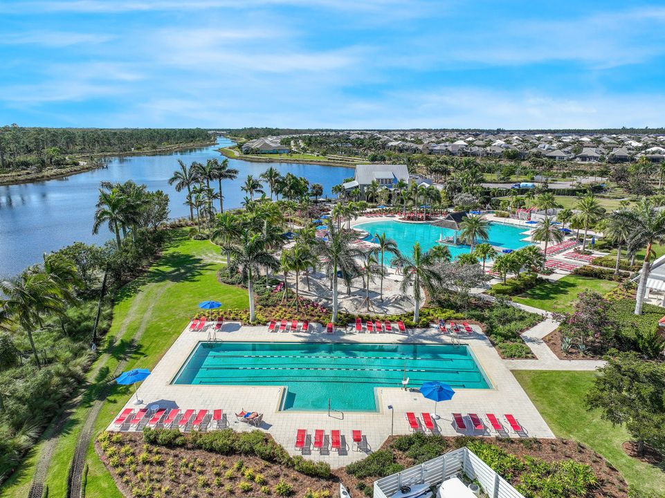 5570 Tobago Blvd, Naples, FL 34113