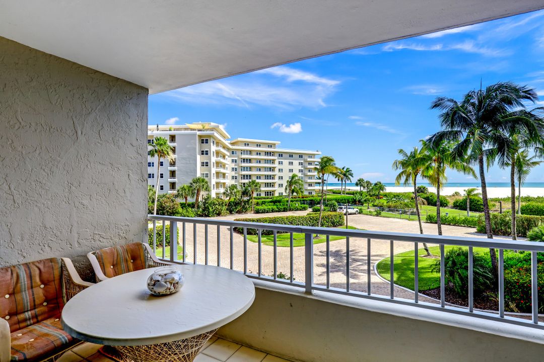 260 Seaview Ct #205, Marco Island, FL 34145