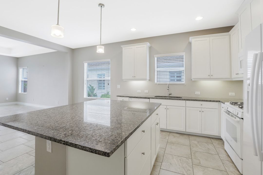 17817 Spanish Harbour Ct, Fort Myers, FL 33908