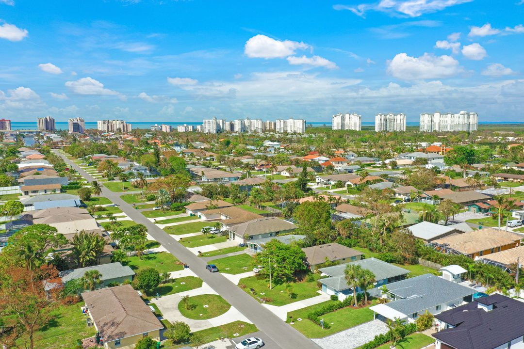 643 108th Ave N, Naples, FL 34108