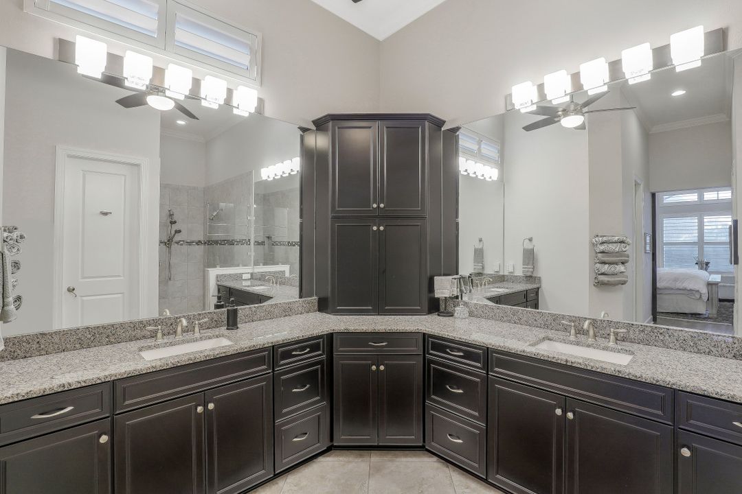 9392 Rapallo St, Naples, FL 34119