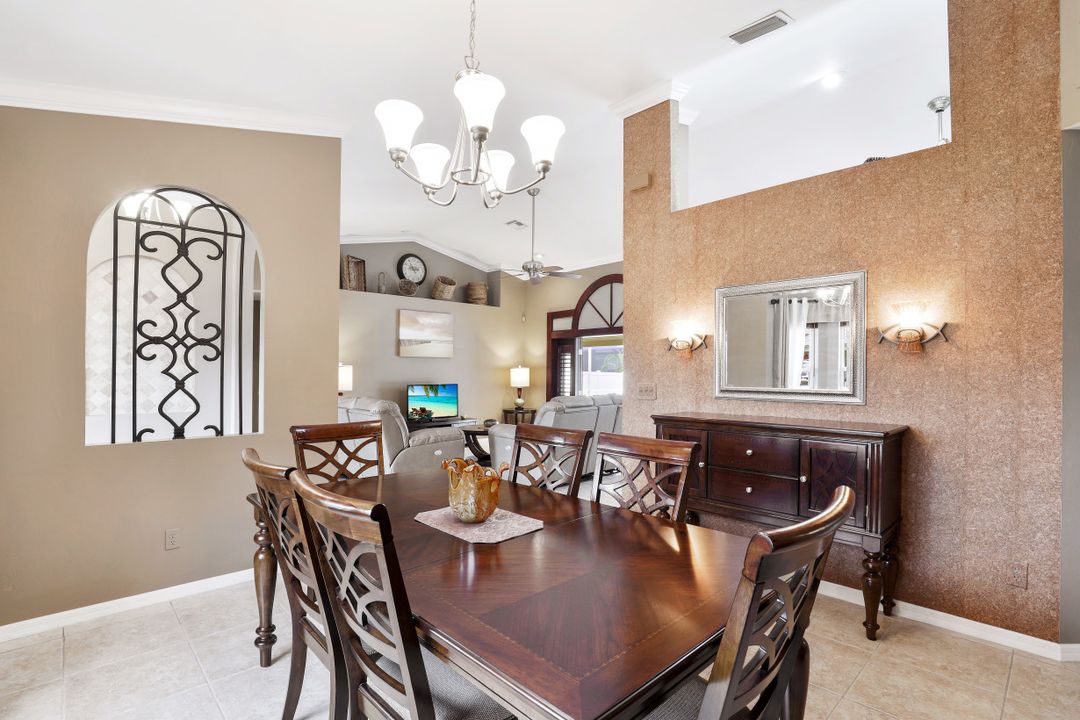 5327 SW 21st Pl, Cape Coral, FL 33914